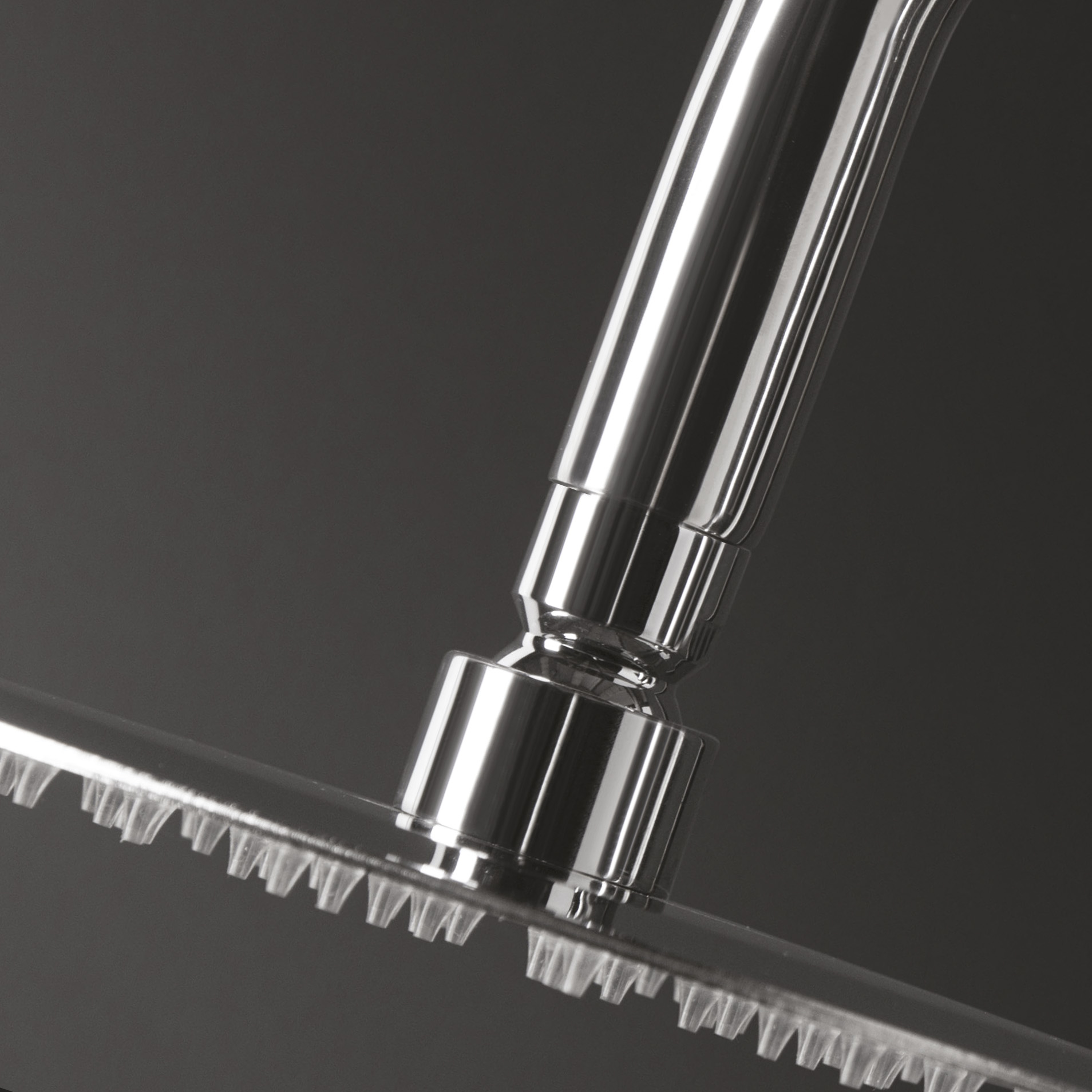Shaped ceiling mounted shower head - Image 2